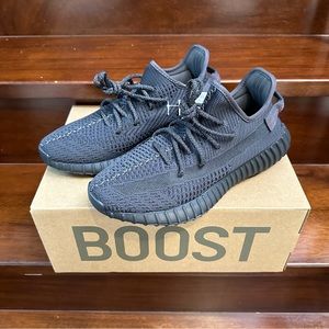 Yeezy 350 Black